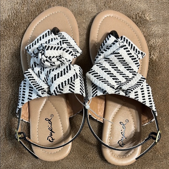 Qupid Black and White Striped Sandals - Picture 1 of 13